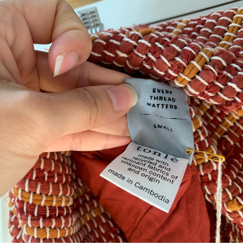 Tonle handwoven skirt - Picture 5 of 6